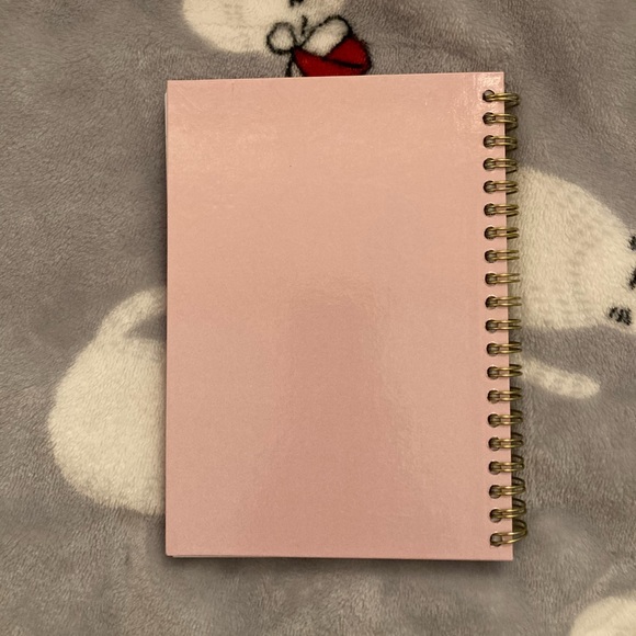 Notebook - Picture 5 of 5